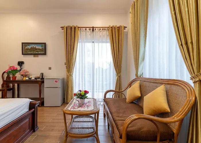 855 Homestay